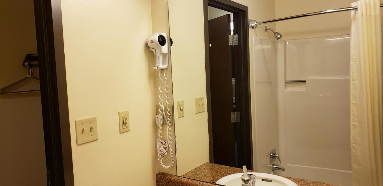 Family Budget Inn Bethany Екстериор снимка