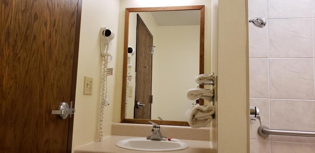 Family Budget Inn Bethany Екстериор снимка