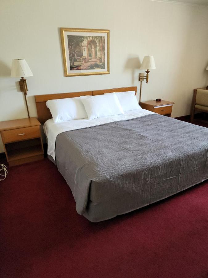 Family Budget Inn Bethany Екстериор снимка