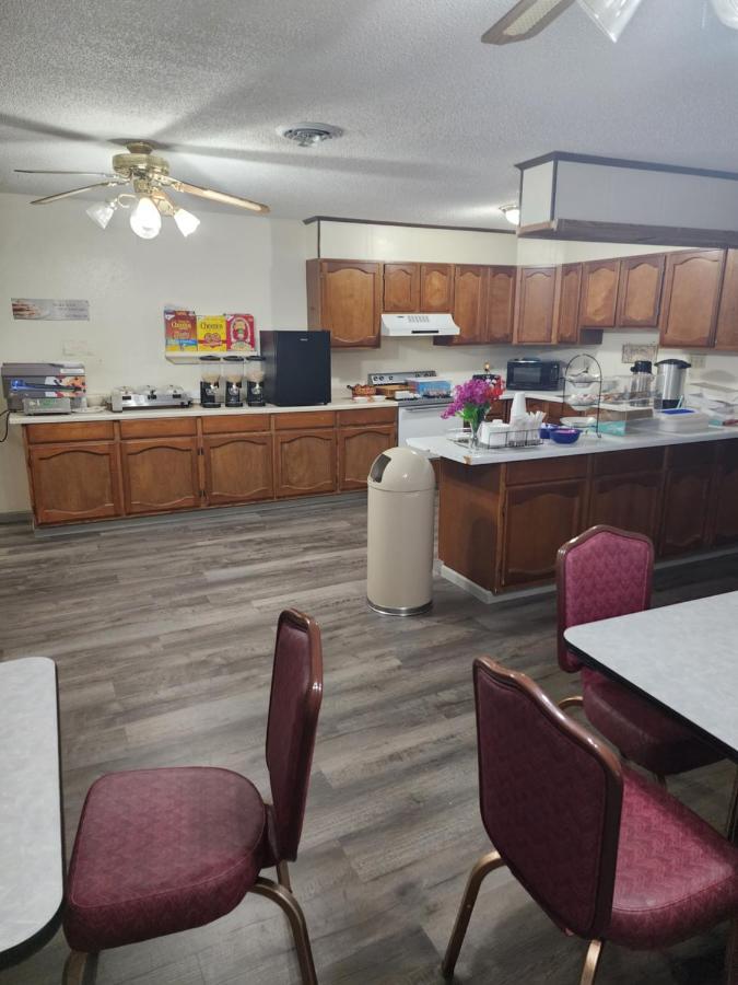 Family Budget Inn Bethany Екстериор снимка